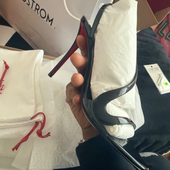 Rosa Z Christian Louboutin - Picture 6 of 6